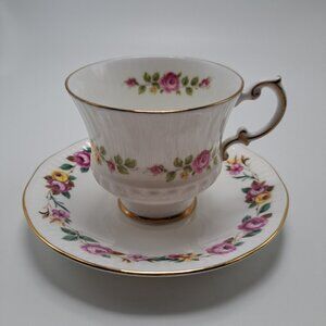 Elizabethan Pink Yellow Roses Gold Trim Floral Bone China Teacup Saucer Set